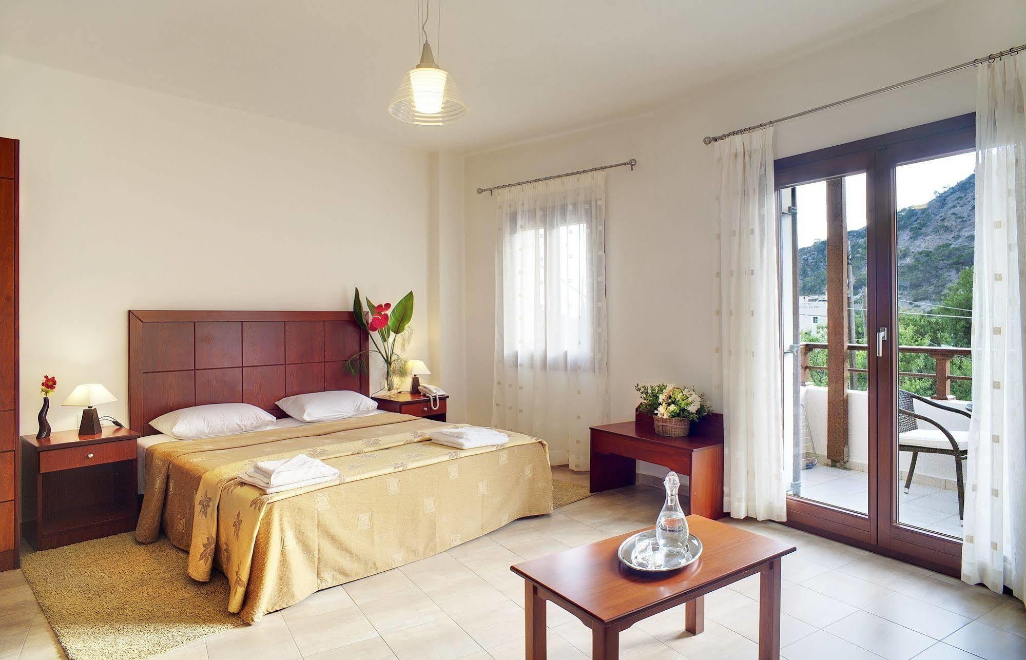 Syia Hotel Soúgia Zewnętrze zdjęcie